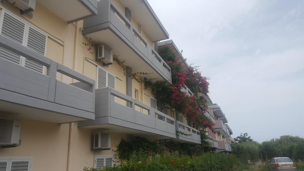 Michel Apartments Amoudara  Экстерьер фото